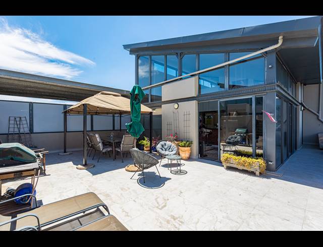 3 BEDROOM APARTMENT FOR SALE IN TYGER WATERFRONT